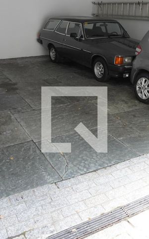 Casa à venda com 572m², 6 quartos e 4 vagasGaragem