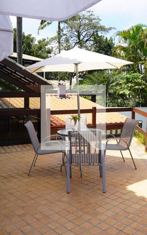 Casa à venda com 572m², 6 quartos e 4 vagasVaranda