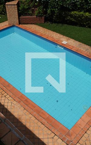 Casa à venda com 572m², 6 quartos e 4 vagasPisicina