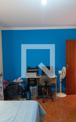 Casa à venda com 210m², 3 quartos e 2 vagasQuarto 2