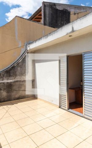 Casa à venda com 210m², 3 quartos e 2 vagasVaranda