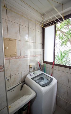 Apartamento à venda com 65m², 3 quartos e 1 vaga Apartamento à venda com 65m², 3 quartos e 1 vagaÁrea de Serviço