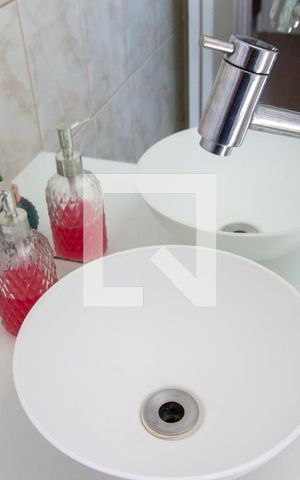 Apartamento à venda com 65m², 3 quartos e 1 vaga Apartamento à venda com 65m², 3 quartos e 1 vagaBanheiro