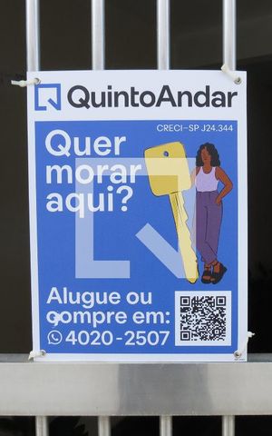 Casa à venda com 90m², 2 quartos e 2 vagasFachada