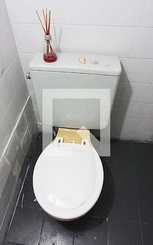 Casa à venda com 115m², 2 quartos e 1 vagaLavabo