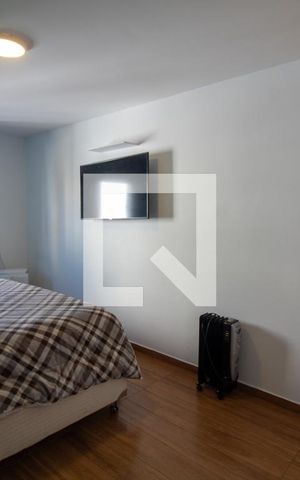 Apartamento à venda com 213m², 4 quartos e 4 vagas Apartamento à venda com 213m², 4 quartos e 4 vagasSuíte 3
