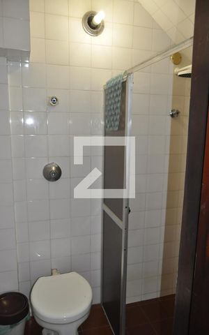 Casa à venda com 350m², 3 quartos e 4 vagasBanheiro