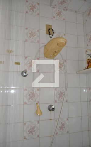 Casa à venda com 350m², 3 quartos e 4 vagasBanheiro de Serviço 2° Andar