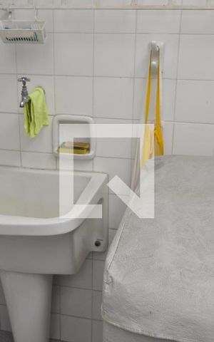 Casa à venda com 350m², 3 quartos e 4 vagasÁrea de serviço casa 2