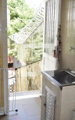 Casa à venda com 350m², 3 quartos e 4 vagasÁrea de serviço 2° Andar
