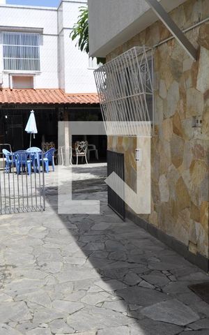 Casa à venda com 350m², 3 quartos e 4 vagasGaragem