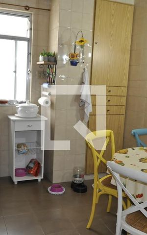 Casa à venda com 350m², 3 quartos e 4 vagasCozinha 2° Andar