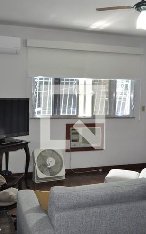 Casa à venda com 350m², 3 quartos e 4 vagasSala 2°Andar