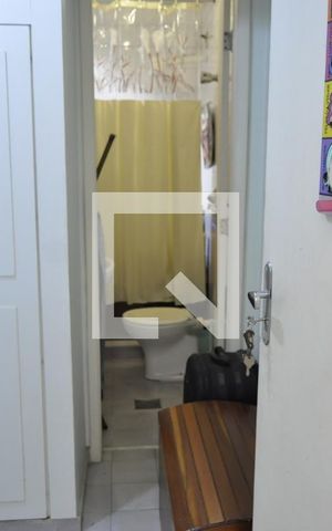 Casa à venda com 350m², 3 quartos e 4 vagasÁrea de serviço casa 2