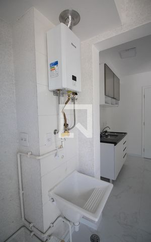 Apartamento à venda com 42m², 2 quartos e sem vaga Apartamento à venda com 42m², 2 quartos e sem vagaÁrea de Serviço