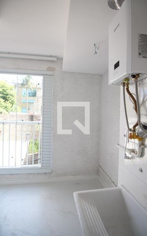 Apartamento à venda com 42m², 2 quartos e sem vaga Apartamento à venda com 42m², 2 quartos e sem vagaÁrea de Serviço