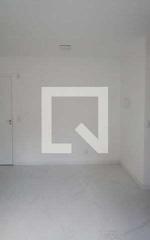 Apartamento à venda com 42m², 2 quartos e sem vaga Apartamento à venda com 42m², 2 quartos e sem vagaSala