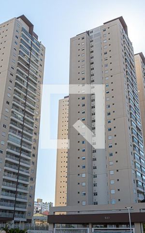Apartamento à venda com 80m², 2 quartos e 1 vaga Apartamento à venda com 80m², 2 quartos e 1 vagaFachada