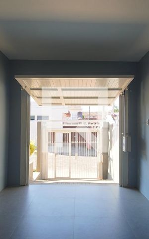 Casa à venda com 220m², 4 quartos e 2 vagas Casa à venda com 220m², 4 quartos e 2 vagasGaragem