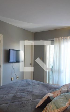Casa à venda com 220m², 4 quartos e 2 vagas Casa à venda com 220m², 4 quartos e 2 vagasSuíte