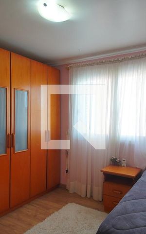 Casa à venda com 220m², 4 quartos e 2 vagas Casa à venda com 220m², 4 quartos e 2 vagasQuarto 4