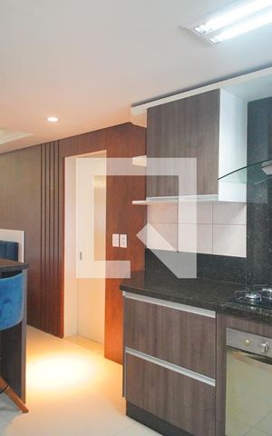 Casa à venda com 220m², 4 quartos e 2 vagas Casa à venda com 220m², 4 quartos e 2 vagasCozinha