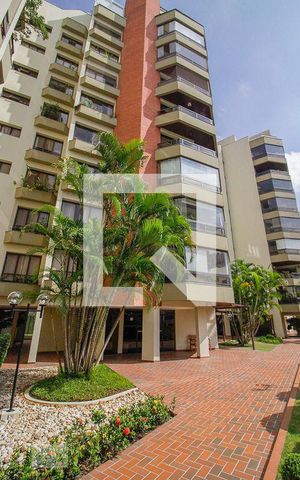 Apartamento para alugar com 420m², 4 quartos e 3 vagas Apartamento para alugar com 420m², 4 quartos e 3 vagasFachada