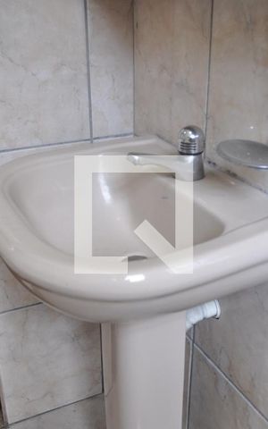 Casa para alugar com 50m², 2 quartos e sem vagaBanheiro