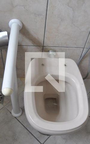Casa para alugar com 50m², 2 quartos e sem vagaBanheiro