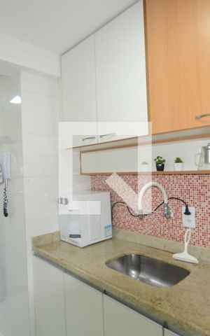 Apartamento à venda com 64m², 2 quartos e 1 vagaCozinha