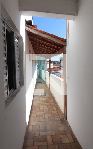 Casa à venda com 320m², 4 quartos e 1 vagaCorredor