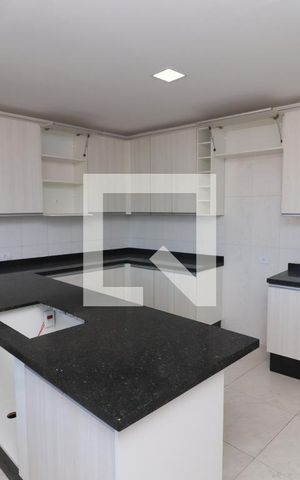 Casa à venda com 320m², 4 quartos e 1 vagaCozinha