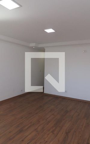 Casa à venda com 320m², 4 quartos e 1 vagaSala de TV