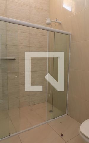 Casa à venda com 320m², 4 quartos e 1 vagaBanheiro da Suíte 2