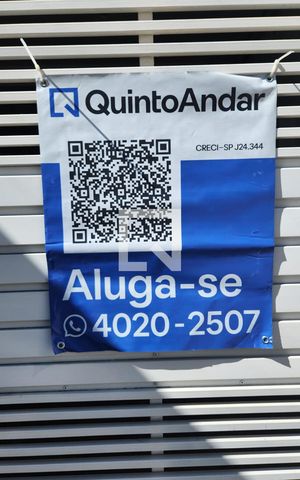 Casa à venda com 320m², 4 quartos e 1 vaga Casa à venda com 320m², 4 quartos e 1 vagaFachada