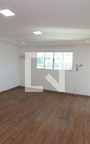 Casa à venda com 320m², 4 quartos e 1 vagaSala de TV