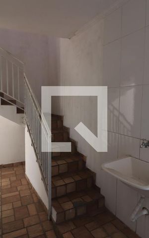 Casa à venda com 320m², 4 quartos e 1 vagaÁrea de Serviço