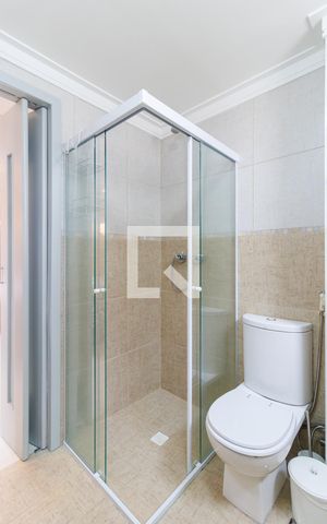 Apartamento à venda com 67m², 1 quarto e 2 vagas Apartamento à venda com 67m², 1 quarto e 2 vagasBanheiro da Suíte