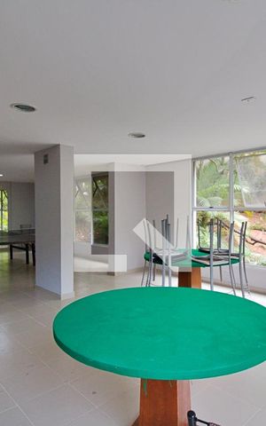 Apartamento à venda com 67m², 1 quarto e 2 vagas Apartamento à venda com 67m², 1 quarto e 2 vagasSalão de jogos