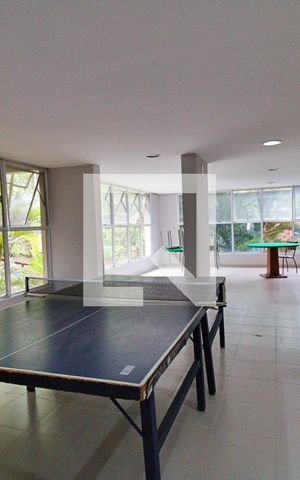 Apartamento à venda com 67m², 1 quarto e 2 vagas Apartamento à venda com 67m², 1 quarto e 2 vagasSalão de jogos