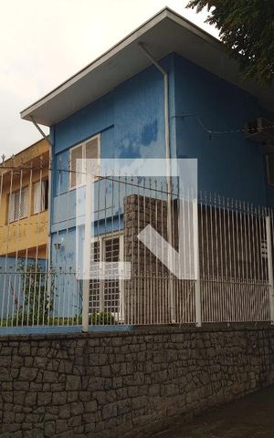 Casa à venda com 160m², 3 quartos e 2 vagasFachada 