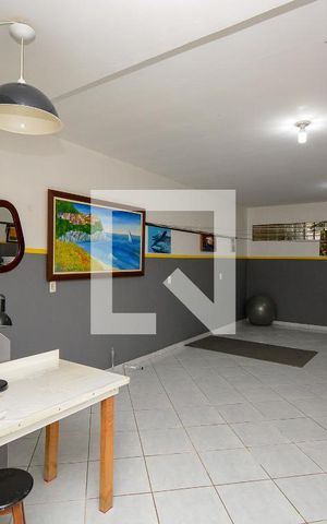 Casa à venda com 280m², 3 quartos e 3 vagas Casa à venda com 280m², 3 quartos e 3 vagasÁrea comum - Sala de ginastica