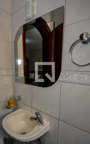 Casa à venda com 280m², 3 quartos e 3 vagas Casa à venda com 280m², 3 quartos e 3 vagasLavabo