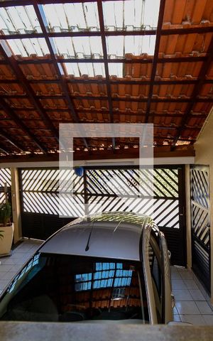 Casa à venda com 280m², 3 quartos e 3 vagas Casa à venda com 280m², 3 quartos e 3 vagasÁrea de Serviço