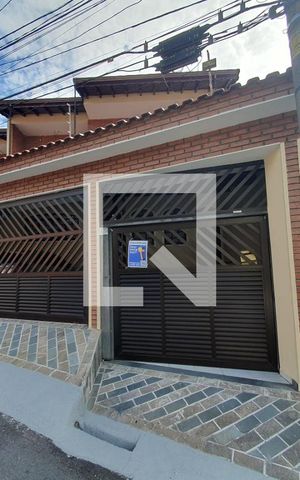 Casa à venda com 280m², 3 quartos e 3 vagas Casa à venda com 280m², 3 quartos e 3 vagasPlaquinha