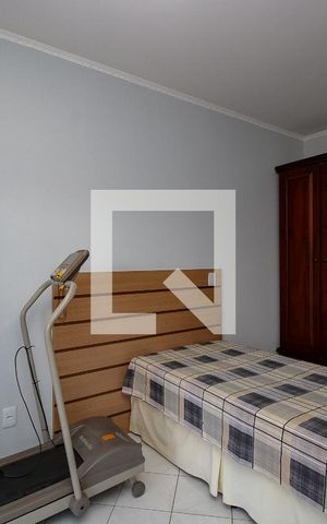 Casa à venda com 280m², 3 quartos e 3 vagas Casa à venda com 280m², 3 quartos e 3 vagasQuarto 2