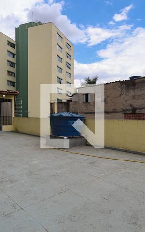 Casa à venda com 100m², 2 quartos e 5 vagas Casa à venda com 100m², 2 quartos e 5 vagasTerraço