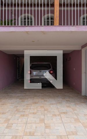 Casa à venda com 178m², 3 quartos e 3 vagasGaragem
