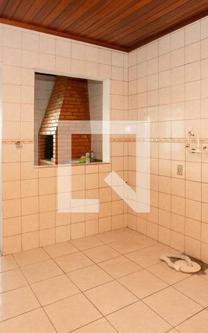 Casa à venda com 100m², 4 quartos e 1 vaga Casa à venda com 100m², 4 quartos e 1 vaga2° andar - Cozinha