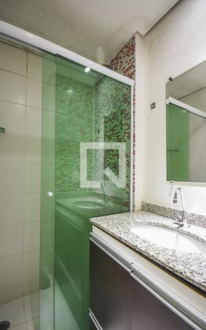 Apartamento para alugar com 64m², 2 quartos e 1 vaga Apartamento para alugar com 64m², 2 quartos e 1 vagaBanheiro